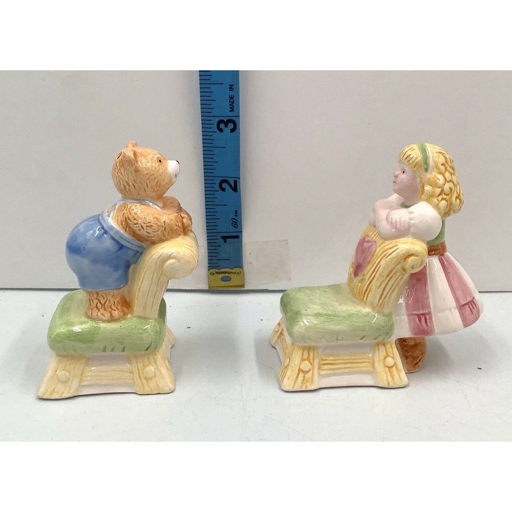 Salt‎ and Pepper Shakers Teddy Bear and Girl With Chairs Hearts Gift Applause